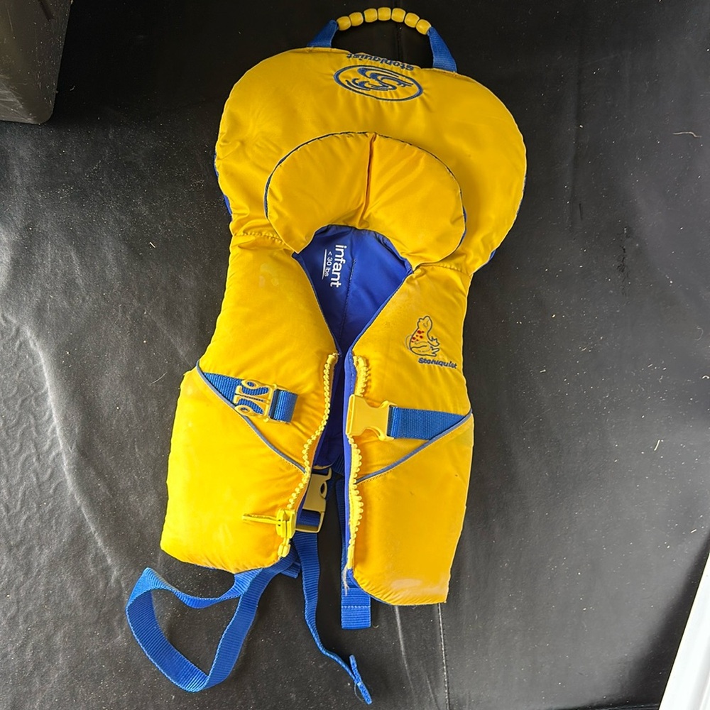 Infant life jacket- under 30lbs